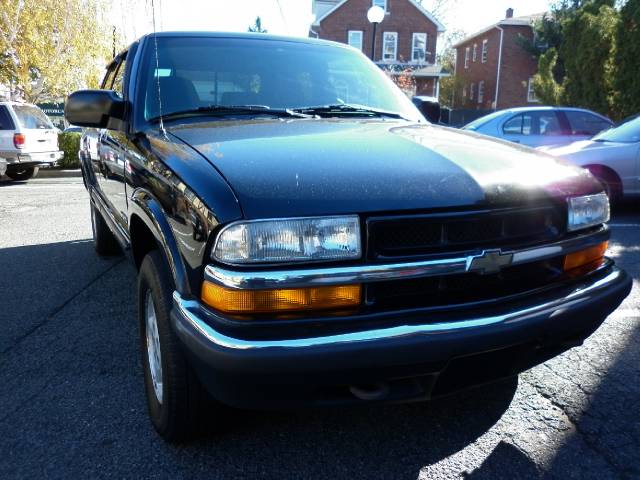Chevrolet S10 2001 photo 1