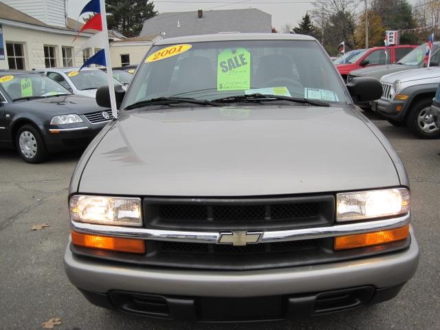 Chevrolet S10 2001 photo 1