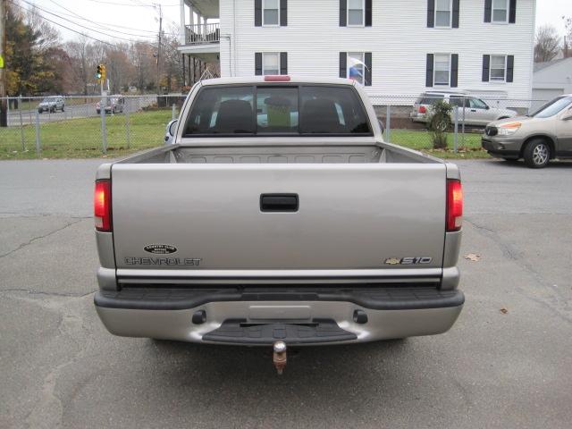 Chevrolet S10 2001 photo 3