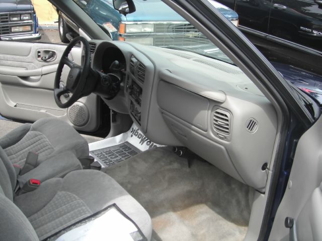 Chevrolet S10 2001 photo 0