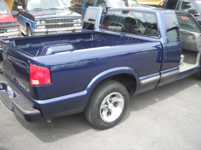 Chevrolet S10 2001 photo 1