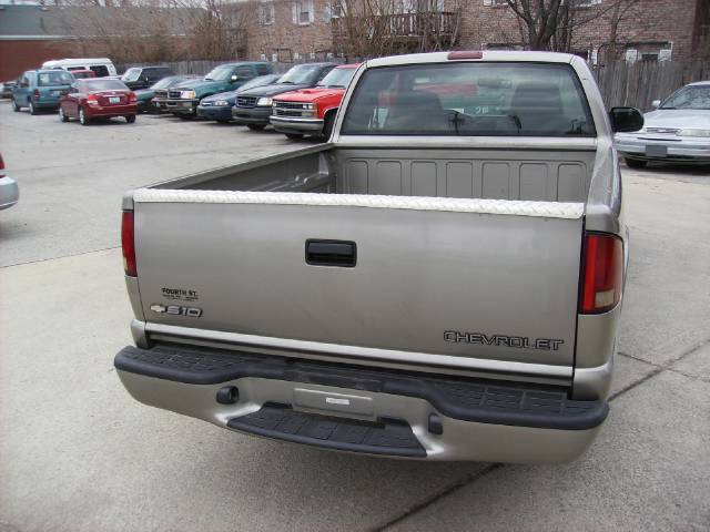 Chevrolet S10 2001 photo 1
