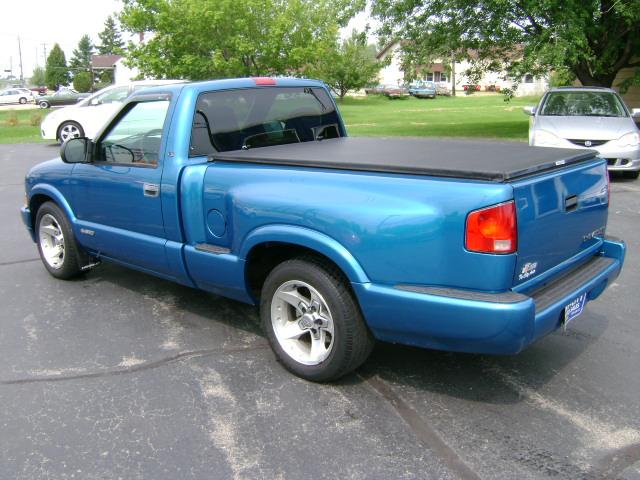 Chevrolet S10 2001 photo 1