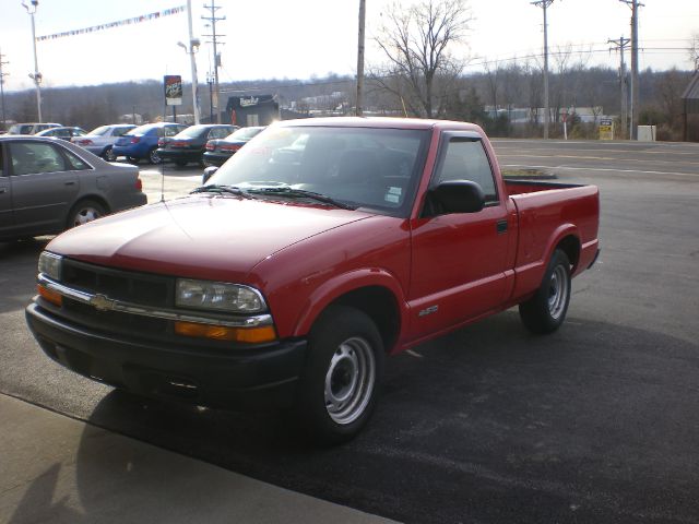 Chevrolet S10 2002 photo 2