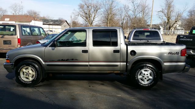 Chevrolet S10 2002 photo 1