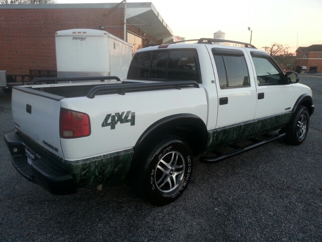 Chevrolet S10 2002 photo 1