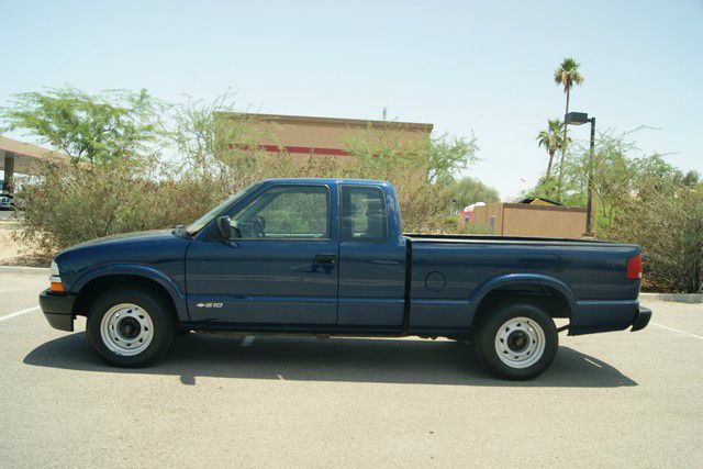 Chevrolet S10 2002 photo 1