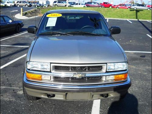 Chevrolet S10 2002 photo 3