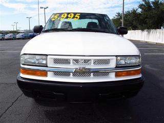 Chevrolet S10 2002 photo 2
