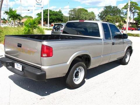 Chevrolet S10 2002 photo 1