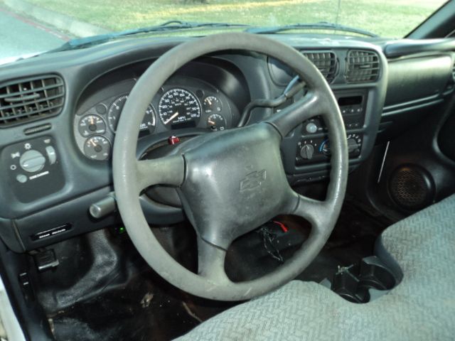 Chevrolet S10 QUAD CAB 160.5 WB ST Pickup Truck