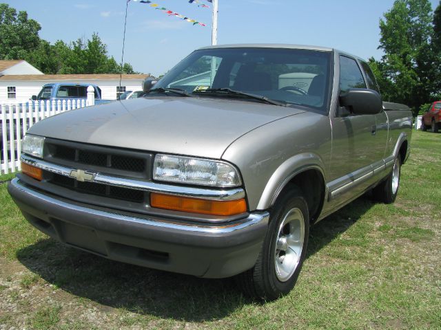 Chevrolet S10 2002 photo 0