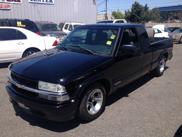 Chevrolet S10 2002 photo 1