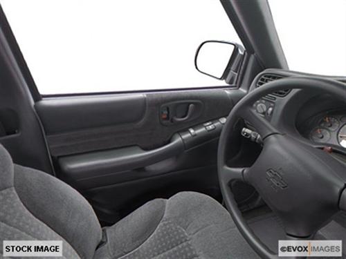 Chevrolet S10 2002 photo 3