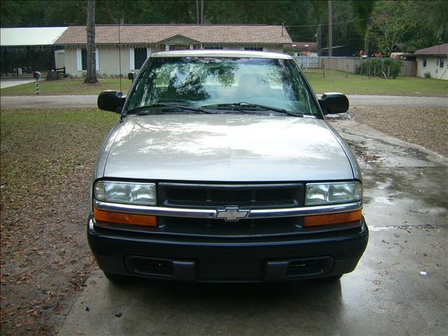 Chevrolet S10 2002 photo 1
