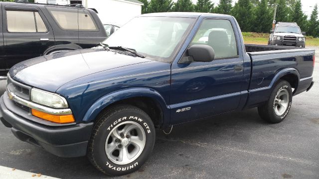 Chevrolet S10 2002 photo 2