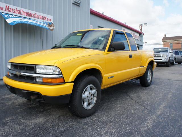 Chevrolet S10 2002 photo 1