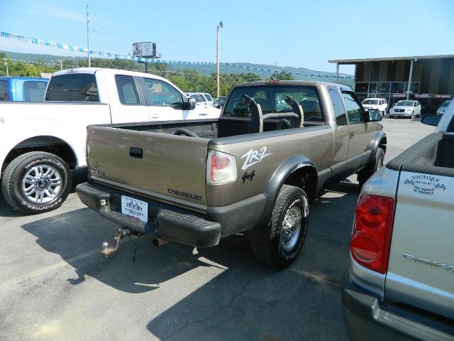 Chevrolet S10 2002 photo 2