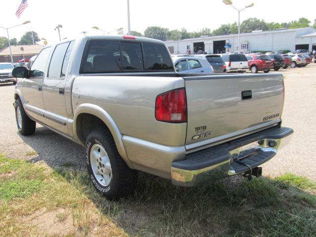 Chevrolet S10 2002 photo 3
