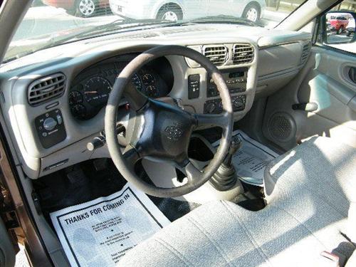 Chevrolet S10 2002 photo 2