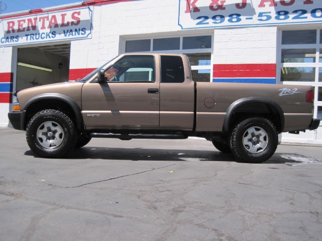 Chevrolet S10 2002 photo 1