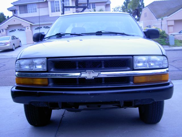 Chevrolet S10 2002 photo 10