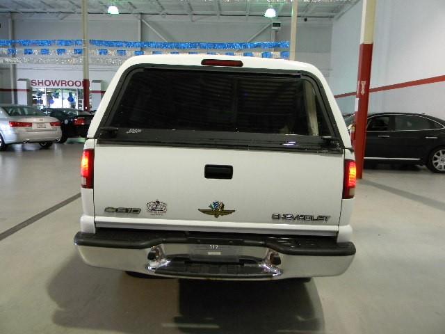 Chevrolet S10 2002 photo 4