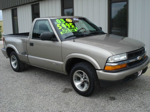 Chevrolet S10 2003 photo 2