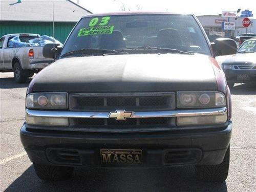 Chevrolet S10 2003 photo 2