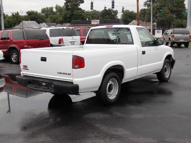 Chevrolet S10 4wd Pickup Truck