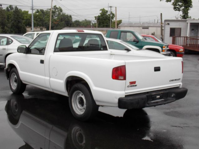 Chevrolet S10 2003 photo 1