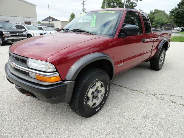 Chevrolet S10 2003 photo 2