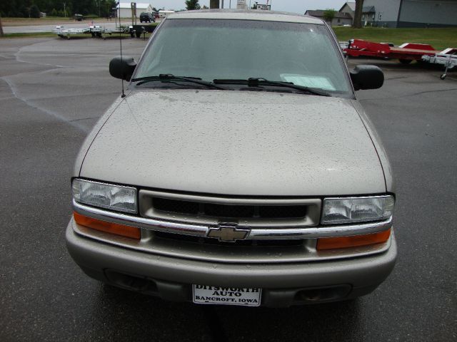 Chevrolet S10 2003 photo 3
