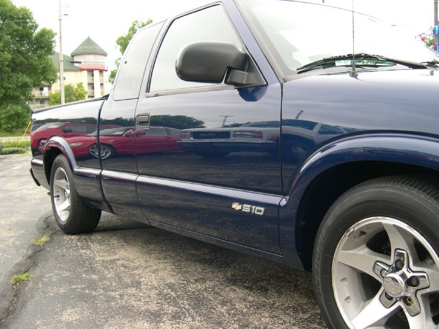 Chevrolet S10 2003 photo 1