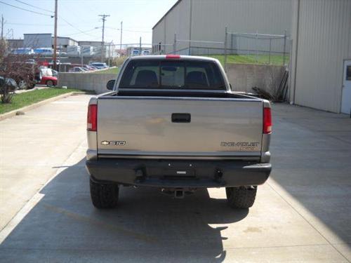 Chevrolet S10 2003 photo 3