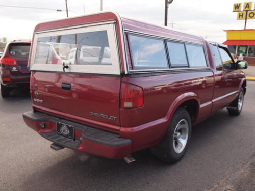 Chevrolet S10 2003 photo 2