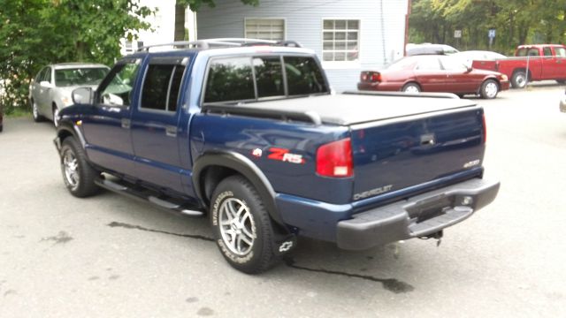 Chevrolet S10 2003 photo 2