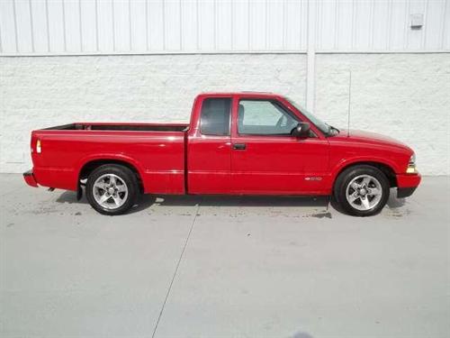 Chevrolet S10 2003 photo 2