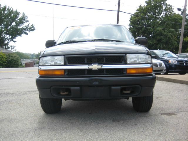 Chevrolet S10 2003 photo 1
