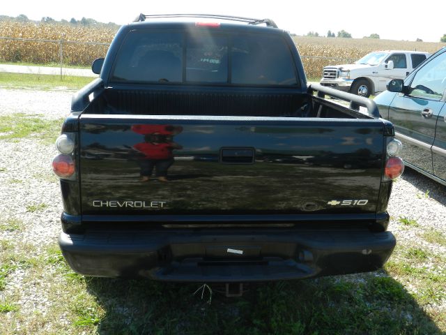 Chevrolet S10 2003 photo 2