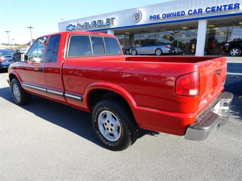 Chevrolet S10 2003 photo 1
