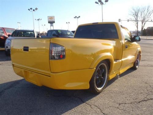 Chevrolet S10 2003 photo 2