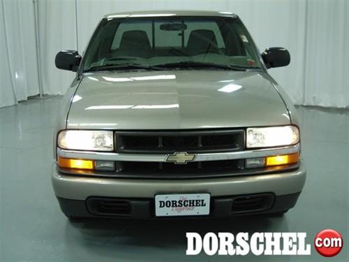 Chevrolet S10 2003 photo 1