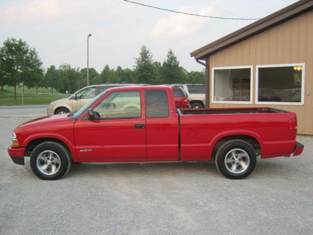 Chevrolet S10 2003 photo 2