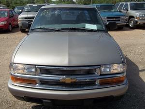 Chevrolet S10 2003 photo 1