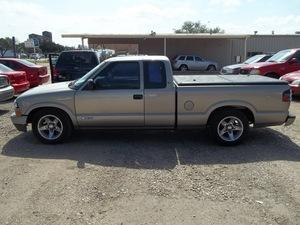 Chevrolet S10 2003 photo 2