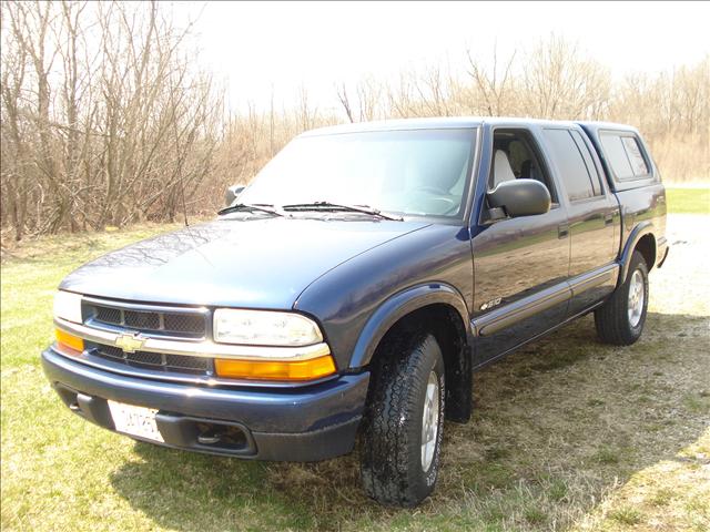 Chevrolet S10 2003 photo 1