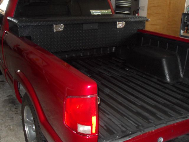 Chevrolet S10 2003 photo 2