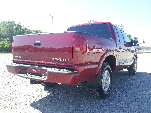 Chevrolet S10 2003 photo 2
