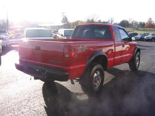 Chevrolet S10 2003 photo 4